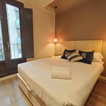 Apartment Montserrat By Gaiarooms *