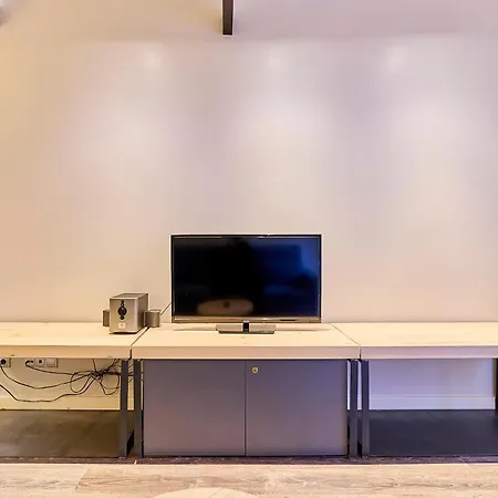 Appartement Montserrat By Gaiarooms *