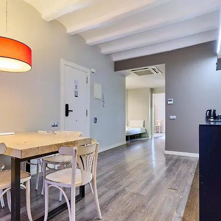 Apartmán Montserrat By Gaiarooms *